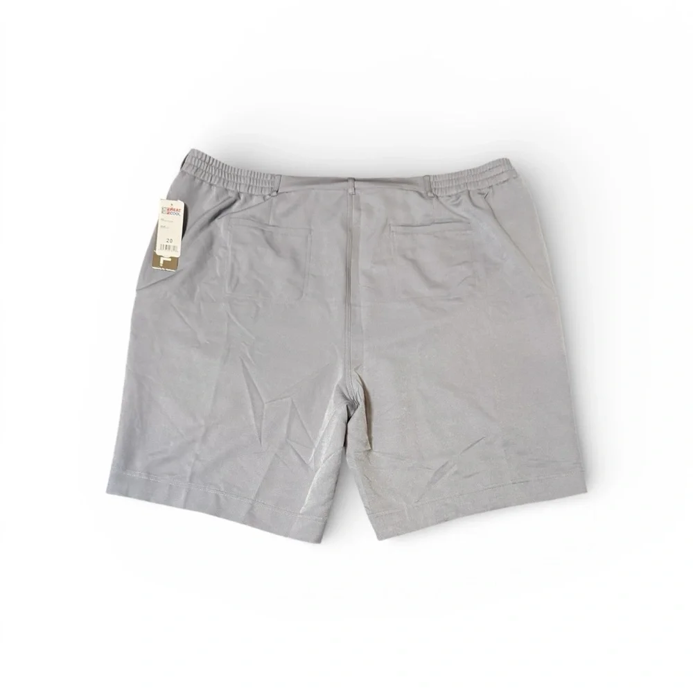 32 Degrees Women’s Shorts Size 20 Stretchy Quick Silver Color Flat Front Golf